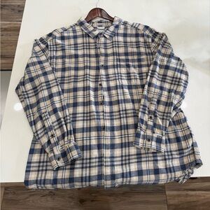Men's Blue and Cream Plaid Long-Sleeve Button-Down Shirt